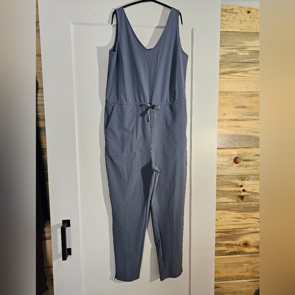 Patagonia Women's Fleetwith Jumpsuit Light Plume Grey Size Medium - Picture 4 of 11